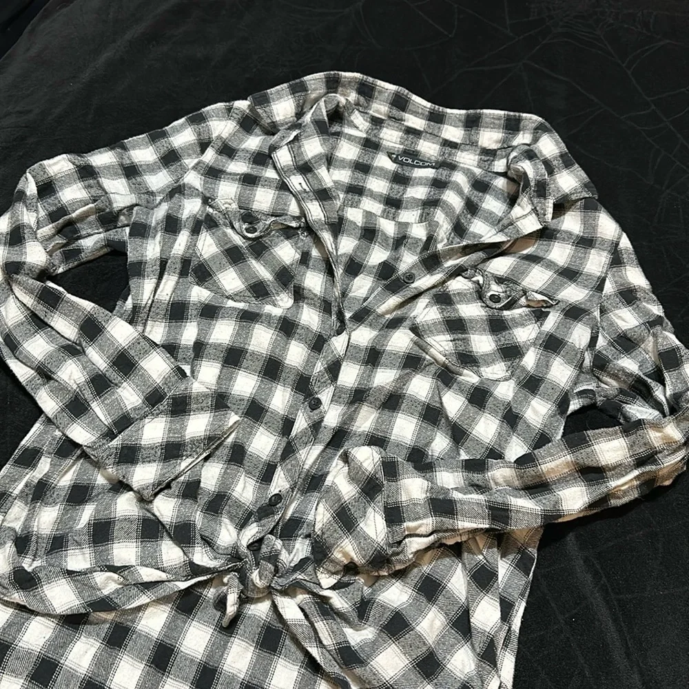 Volcom Plaid Button Up, Large - Picture 1 of 3